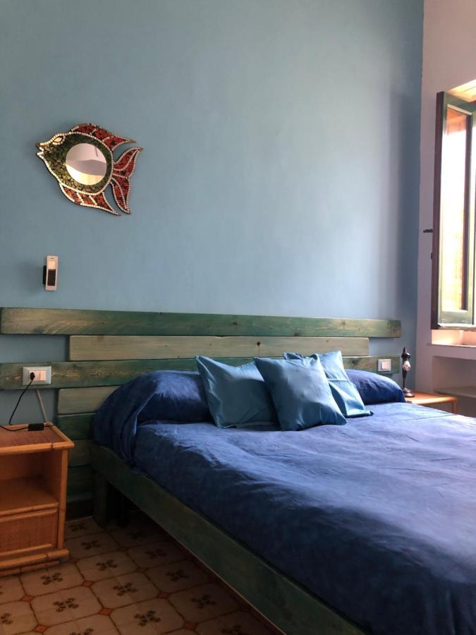 Hostel Beach House Giardini Naxos Dış mekan fotoğraf