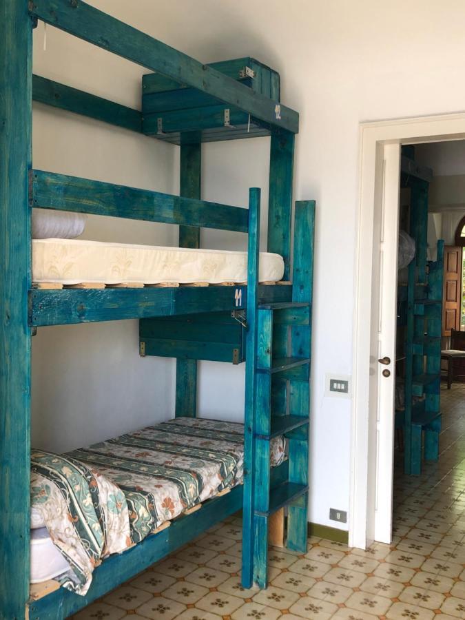 Hostel Beach House Giardini Naxos Dış mekan fotoğraf